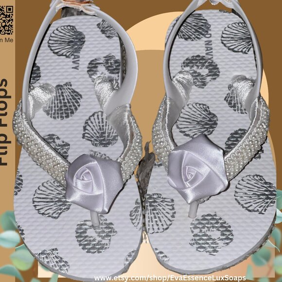 Child Flip Flops, Sliver Sea Shells, Childs Flip Flop Beach Sandal, Youth Shoes - Picture 5 of 16